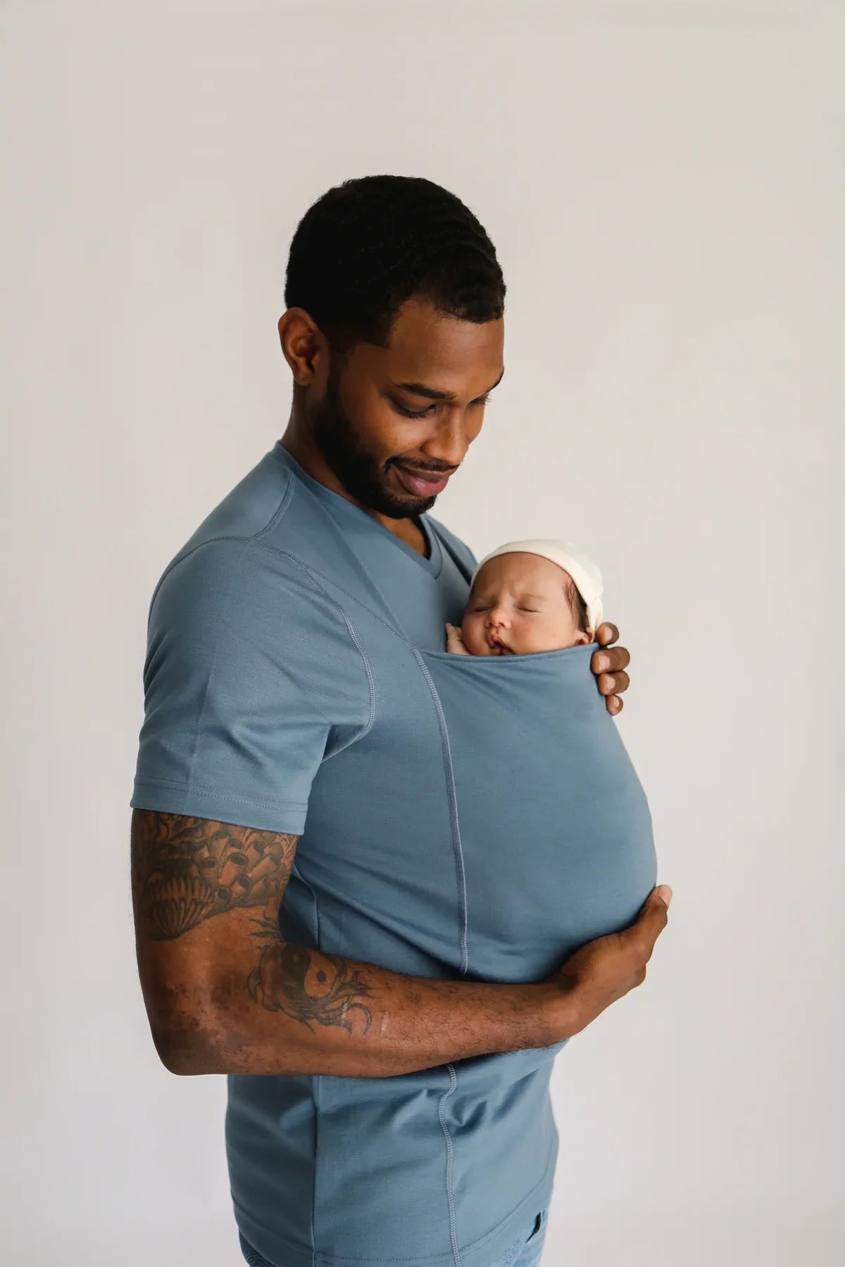 Kangotee Baby-Trage-Shirt für Väter